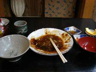 おいリチャード、どんどんもってきてくれ、ハラがへってしかたがねえぜ！