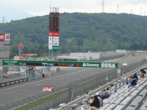 メインストレート